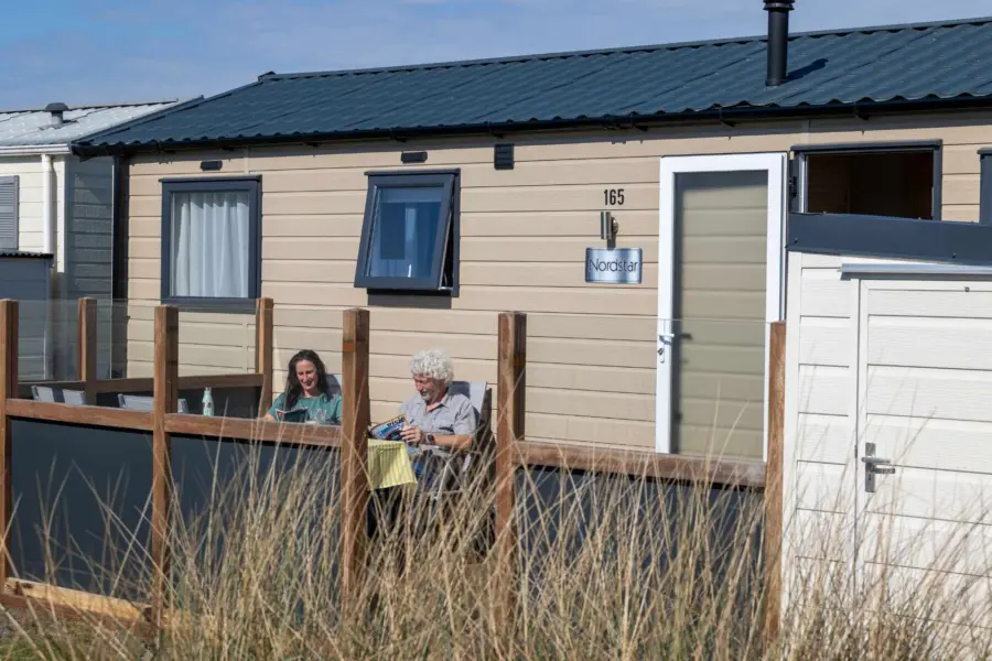 Chalet terras stel duinoord